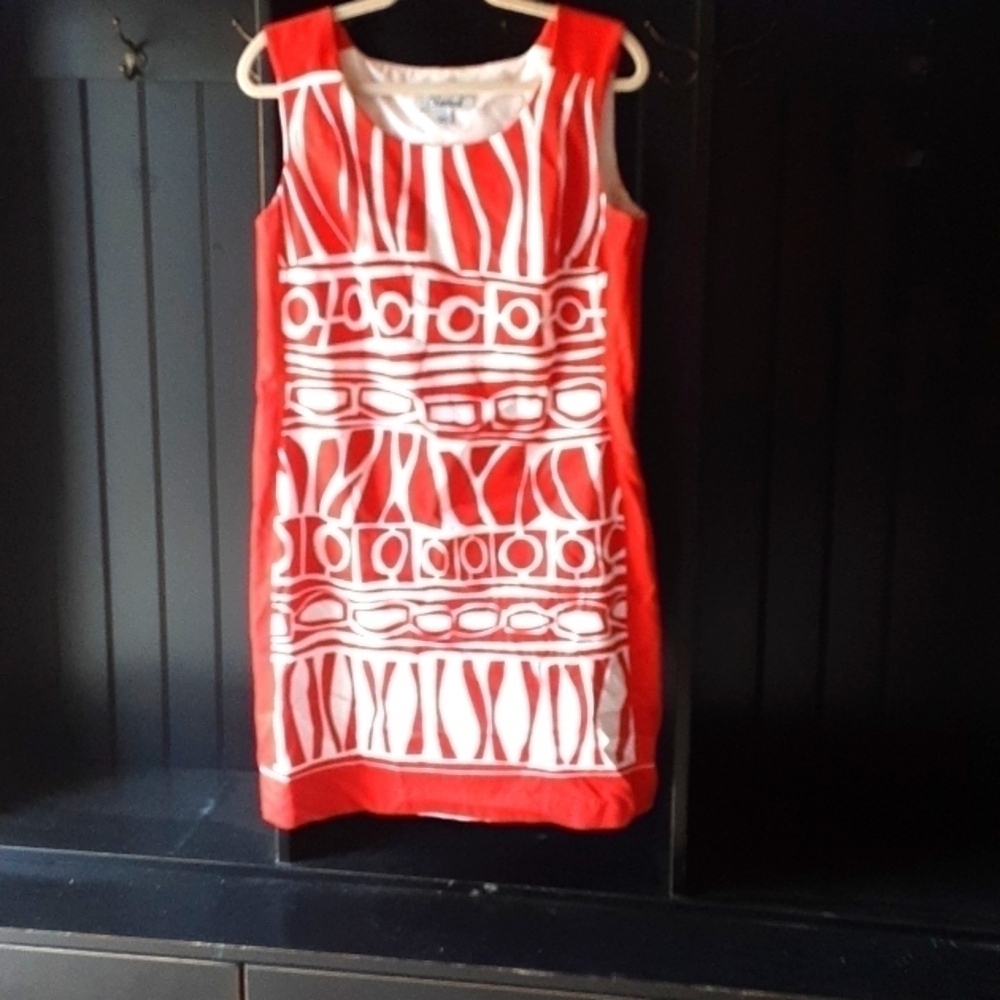 Cheetah ladies dress size 14 cool patterns on fabric red and white color